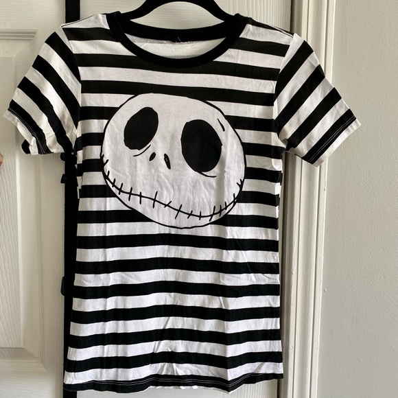 ❌SOLD❌Jack Skellington Nightmare Before Christmas Shirt - Picture 4 of 4